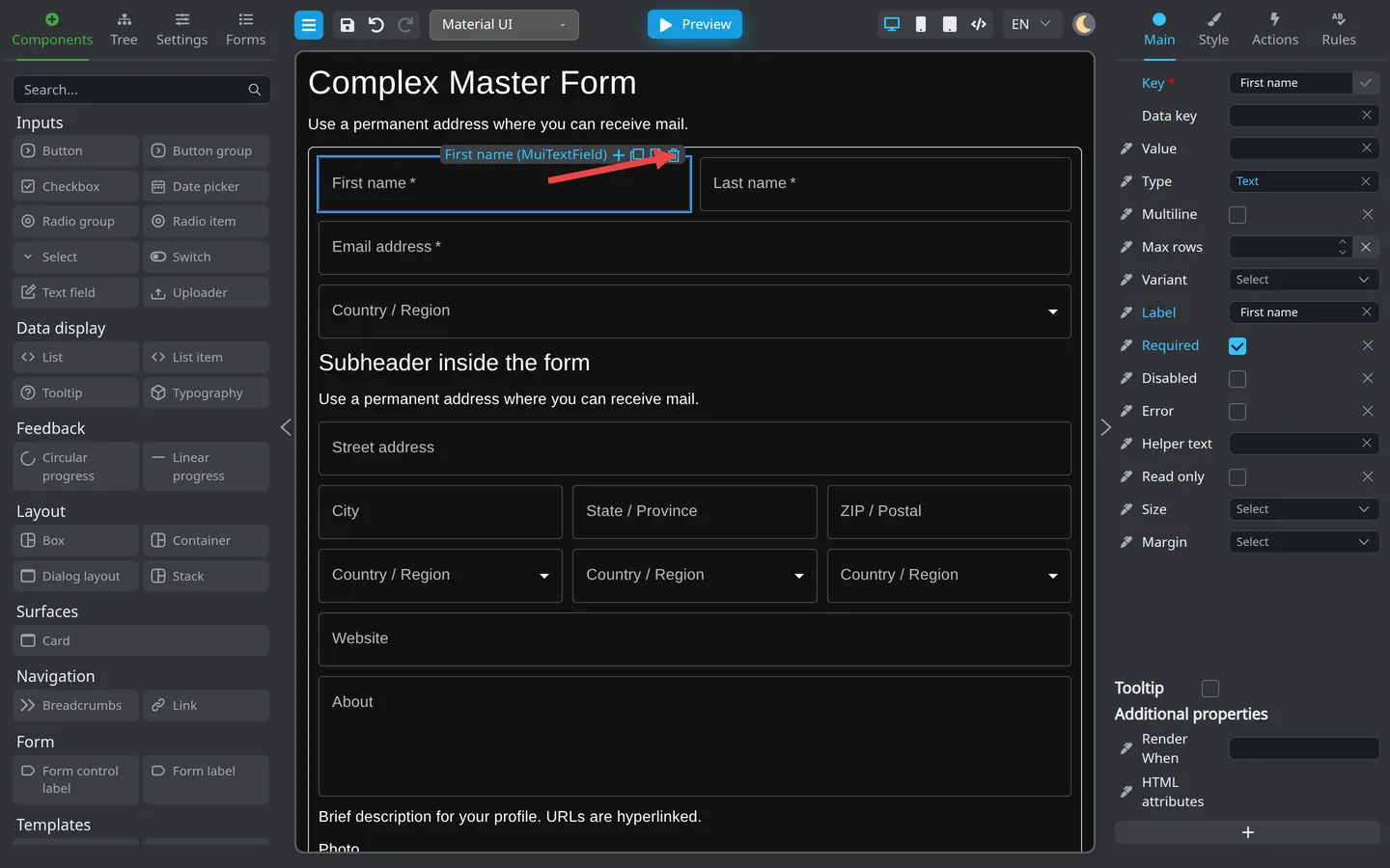 Selected component with an arrow pointing to the delete button on the floating toolbar.